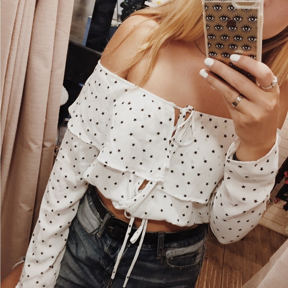 Off the shoulder star long sleeve skirt